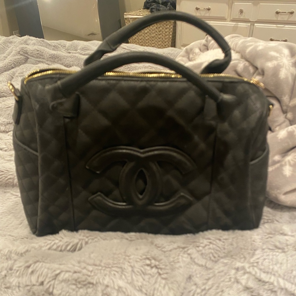 Womens black quilted purse